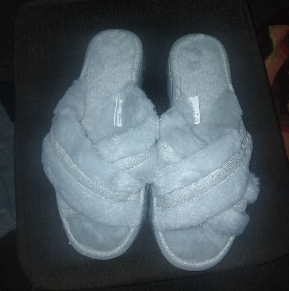 Bedroom slippers